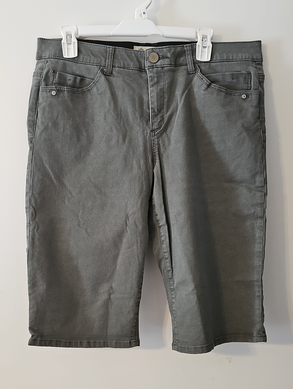 Democracy "Ab-technology" Olive Green Capri Pants Size 14